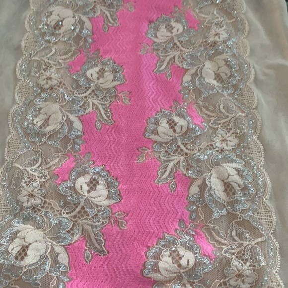 Brand New With Tags Lingerie from Victorias Secret - Picture 7 of 13